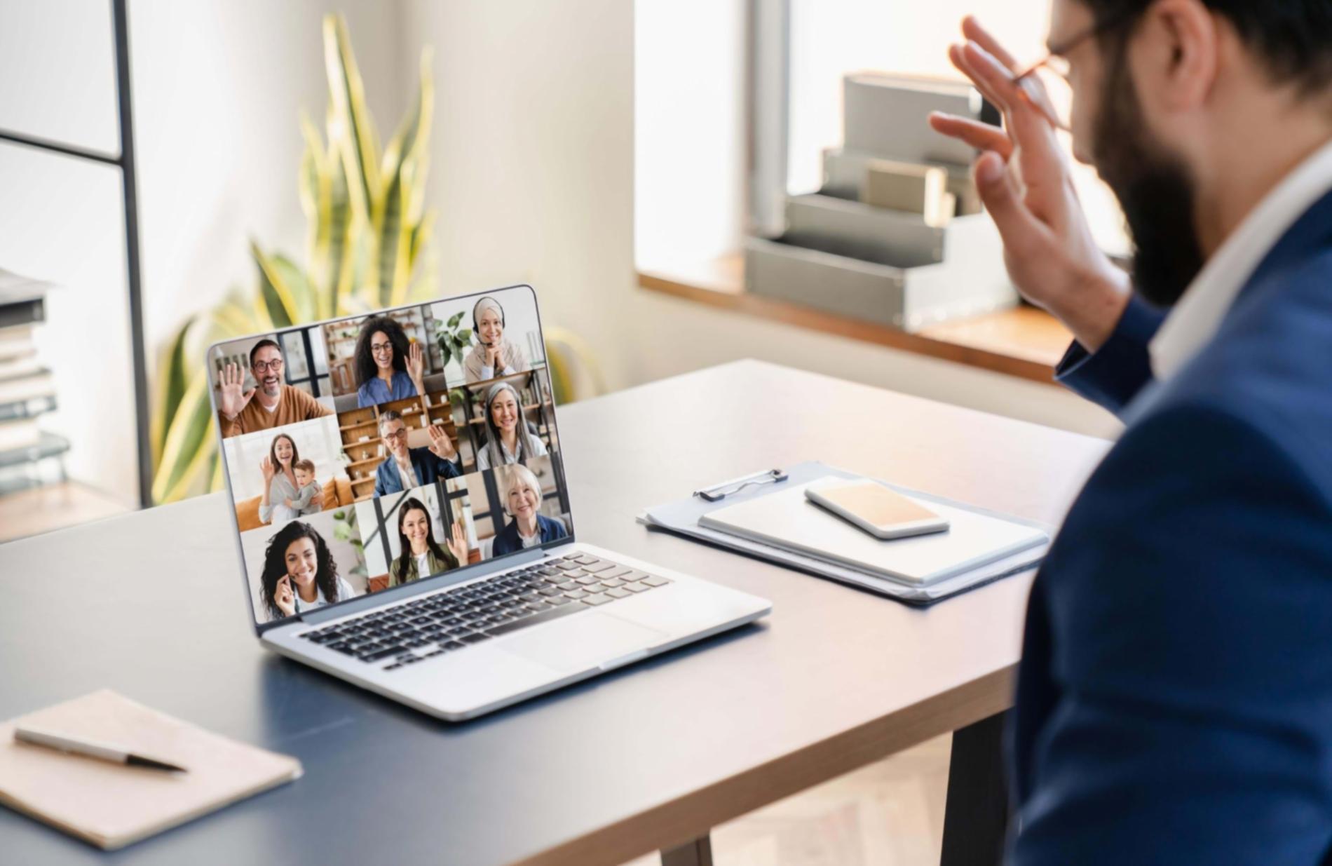 Professional online learning environment for team development